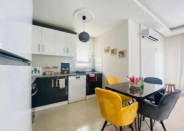 Aether Flats No7,old Town, Beach, Central, Netflix *
