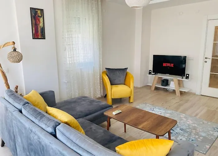 Aether Flats No7,old Town, Beach, Central, Netflix