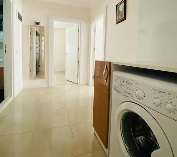 Aether Flats No7,old Town, Beach, Central, Netflix *