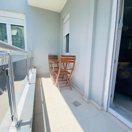 Aether Flats No7,old Town, Beach, Central, Netflix